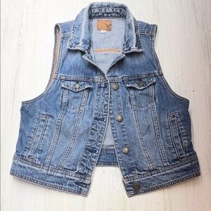 American Eagle Outfitters Classic Blue Denim Vest Sz M